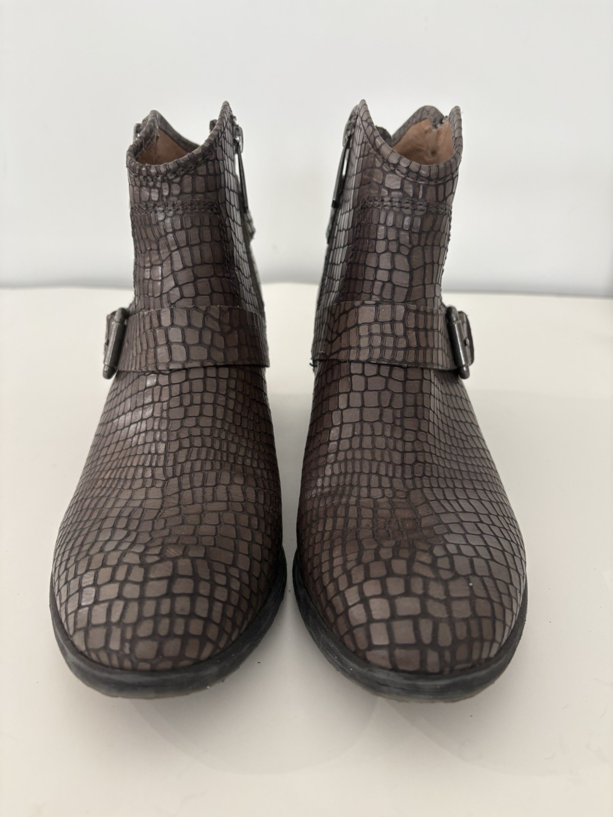 Western DONALD J PLINER Python-Embossed Leather Z… - image 12