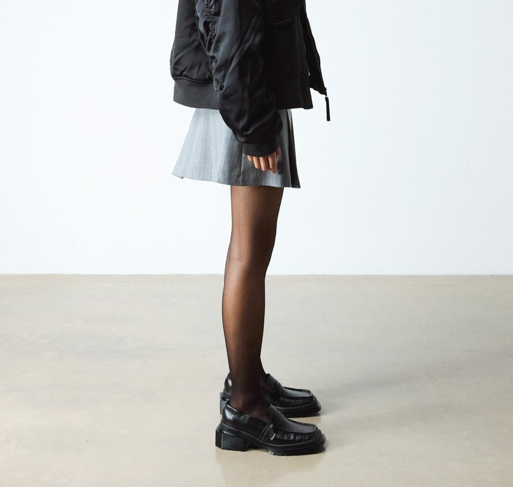 Dr. Martens MAYBOLE SQUARE TOE RUCHED LEATHER Iconic LOAFERS Black Dr. Martens MAYBOLE SQUARE TOE RUCHED LEATHER Iconic LOAFERS Black