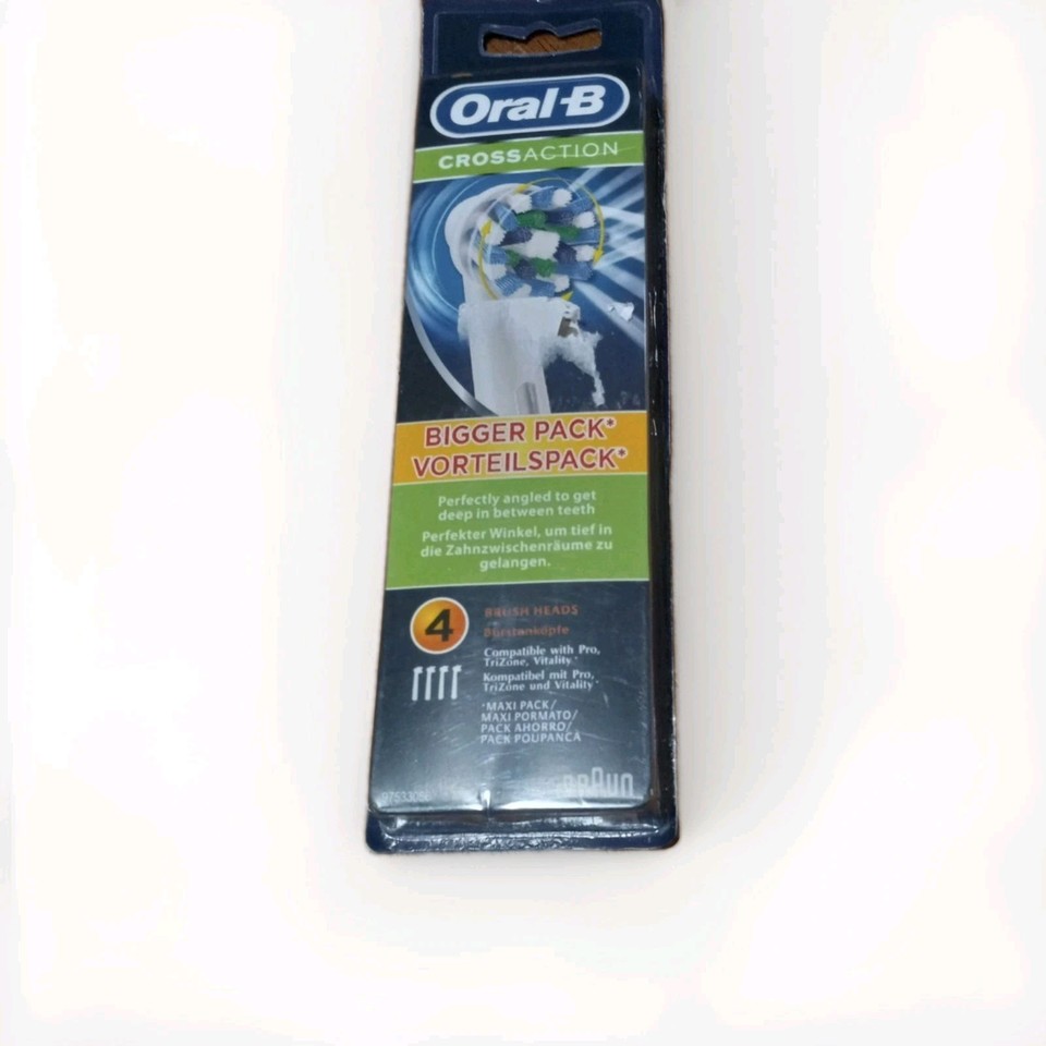 Oral-B 01105091 Replacement White Toothbrush Heads - 4 Pieces