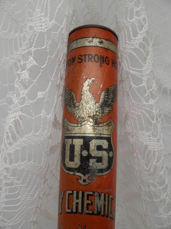 1920's U.S. DRY CHEMICAL FIRE EXTINGUISHER UNUSED CONTENTS