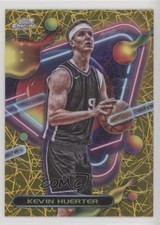 2023-24 Topps Cosmic Chrome Gold Interstellar Refractor 13/50 Kevin Huerter 1co7