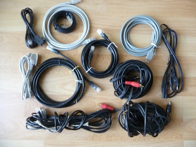 Kabel Konvolut u.a. LAN-Kabel