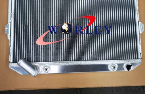4ROW Aluminum Radiator for MITSUBISHI Montero/SHOGUN II V23W/V43W 3.0 6G72 90-00 - Picture 4 of 7