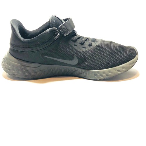 Nike Revolution 5 Flyease Running Black 