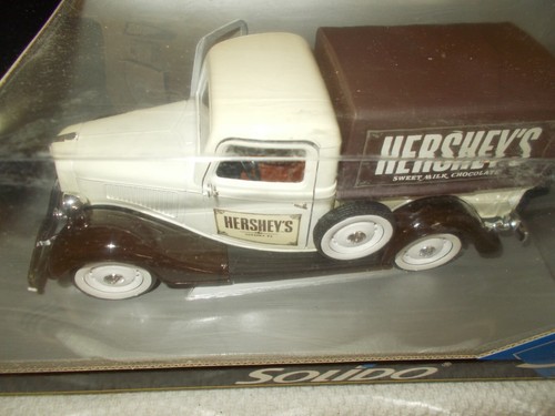 NEW SOLIDO PRESTIGE 1936 FORD HERSHEYS PICKUP 1/18 - Picture 3 of 4