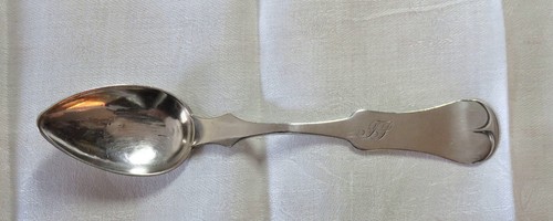 COIN SILVER TEASPOONS (3) SOLD SEPARATELY/E. MEADE & CO. 1847-1850 MONOGRAM - Picture 2 of 4