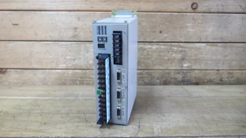 Mint Condition Omron TEMPERATURE CONTROLLER E5ZE-8VQH04TCB **SAMEDAY SHIP AVAILA