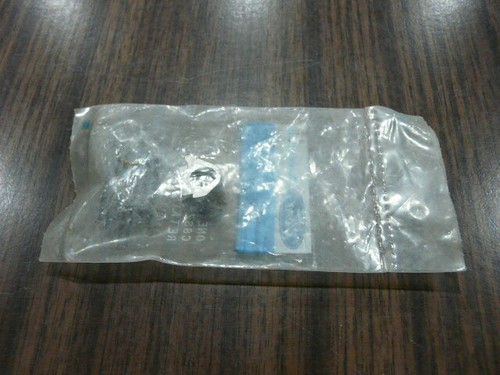 1968 1979 BRONCO FORD THUNDERBIRD MUSTANG STEERING COLUMN TUBE RETAINER NOS - Picture 2 of 4