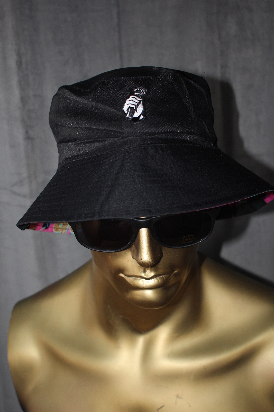 80s Party Reversible Bucket Hat Black with Embroidered Microphone-image