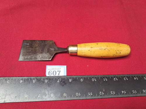 Vintage festerer Stechbeitel 2-1/4" konisch sieht aus wie Hersteller ist Ward UK. Qualitätsstück