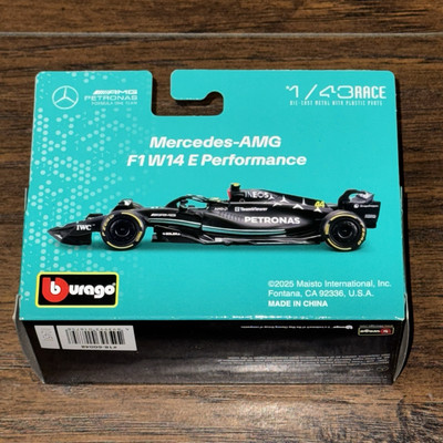 Lewis Hamilton 2025 Bburago 1:43 Signature Series F1 Mercedes Amg