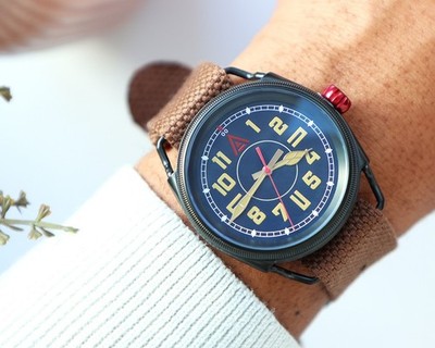 WT AUTHOR Men's Watch Model Nº 1914 Blue Dial - British Made & Limited Edition