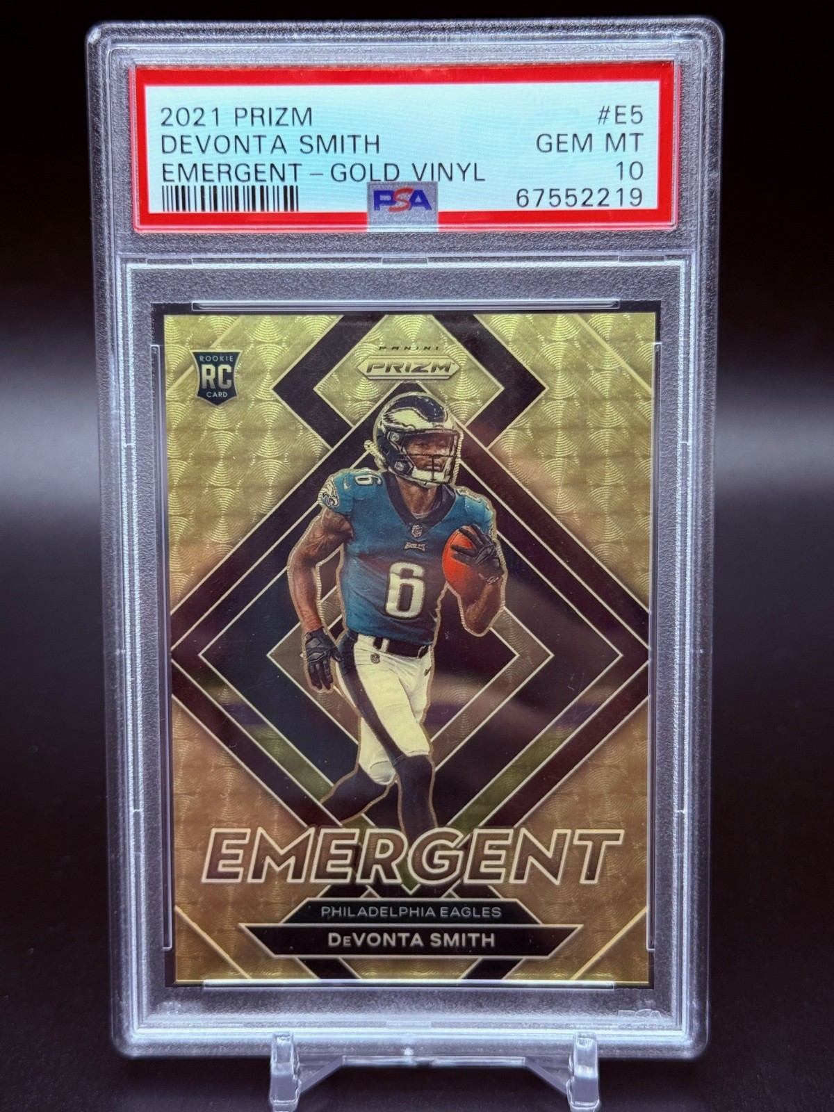 DeVonta Smith Panini Prizm Emergent #E5 Gold Vinyl