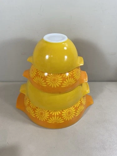 PyrexOrange and Yellow Sunflower #441,442,443,444 Nesting Mixing Bowls