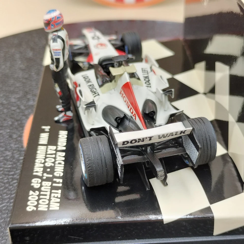 MINICHAMPS 1/43 Honda Racing F1 Team RA106 J. Button Hungary GP 2006 400060112 - Image 3 of 4
