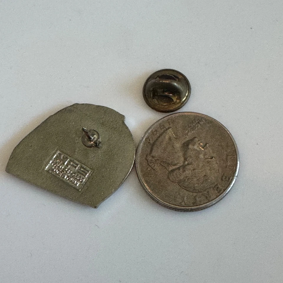 Vtg JJ Lehto Benetton Ford Elf F1 Racing Helmet Logo Lapel Pin Formula 1 RARE - Image 3 of 3