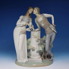 Large Lladro Porcelain - 4750 - Romeo and Jul...