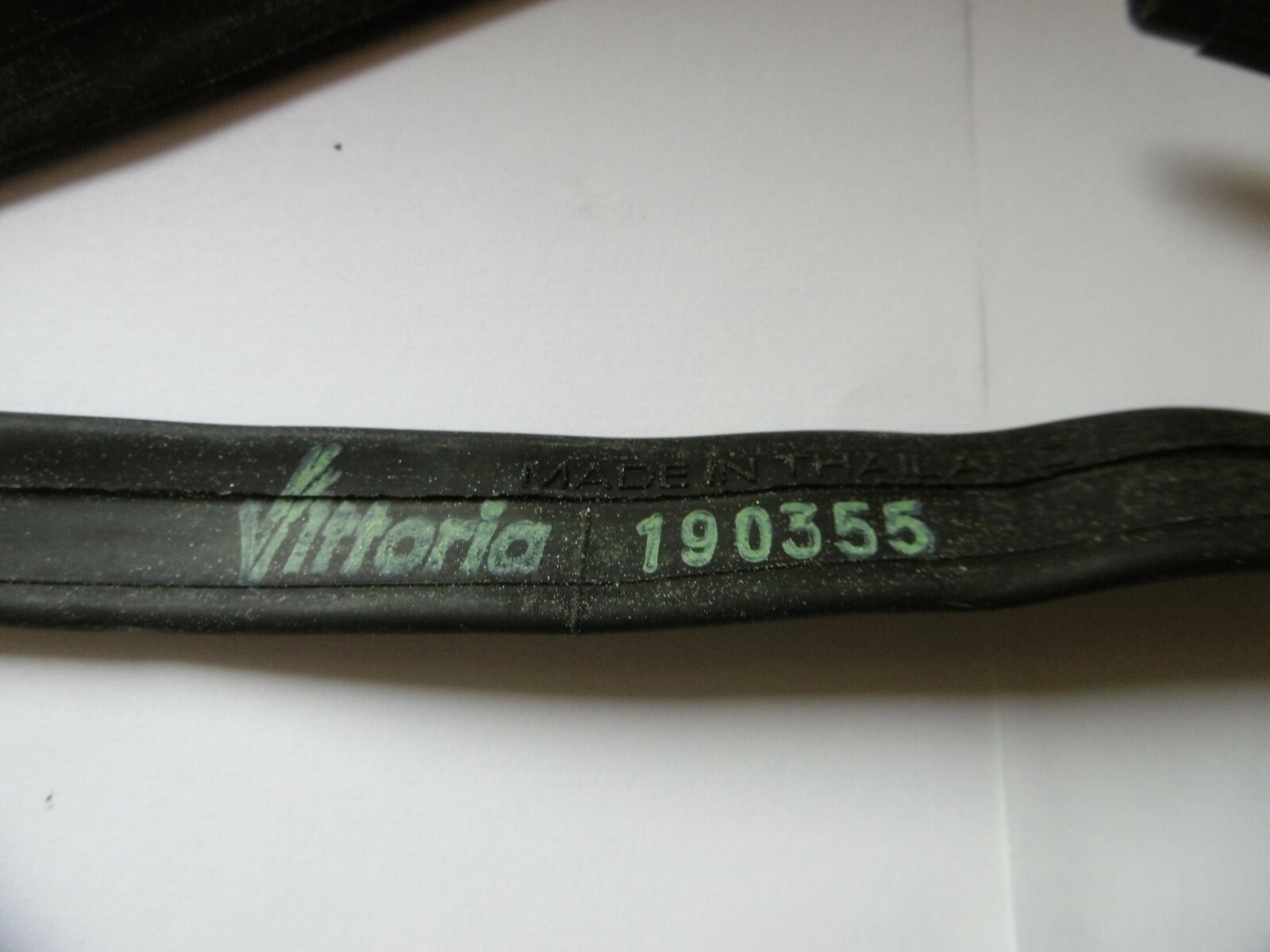 Vittoria ProTeam Tire 700X19/23 -622/630+Cycling Tool Zip Storage Case 