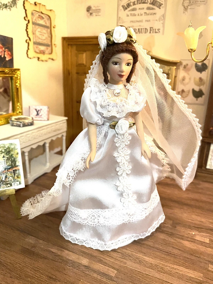 Dolls House Shop Bride Doll Lovley Item Very Delicate