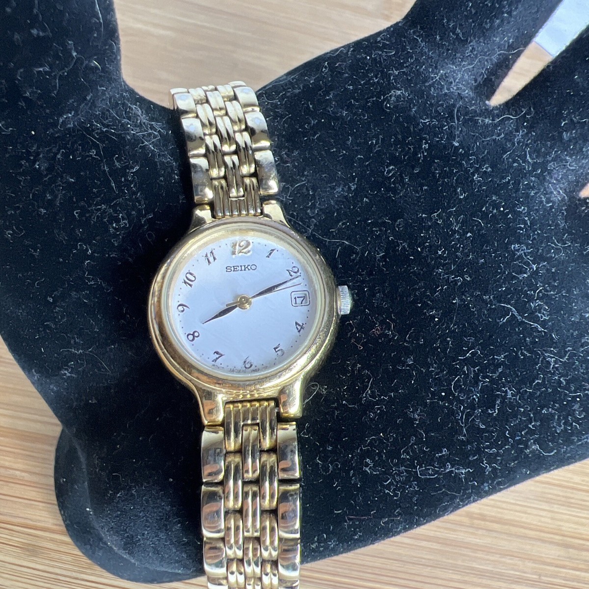 Seiko Watch Women GoldTone 7N82-0228 Date White Dial New Battery