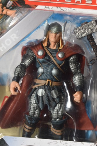 MARVEL UNIVERSE SERIES 2 #012 THOR NEW - Picture 3 of 8