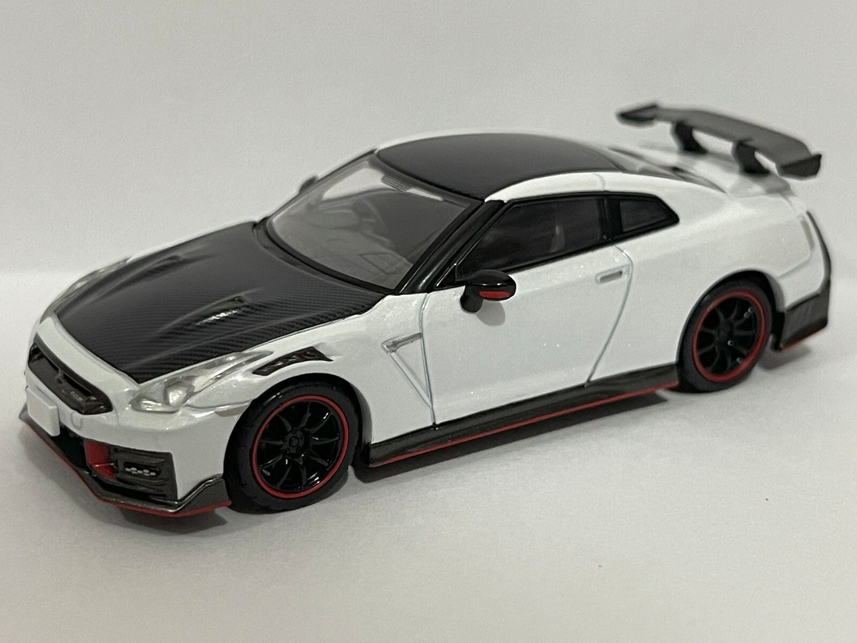 Tomica Limited Vintage Neo Tomytec LV-N317b Nissan GT-R R35