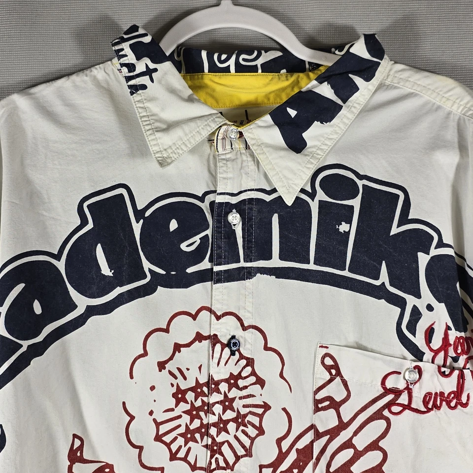 Camisa De Colección Akademiks AKDMKS Gráfica Abotonada 4XL Blanca Roja Azul Hip Hop Y2K Foto 4 de 4