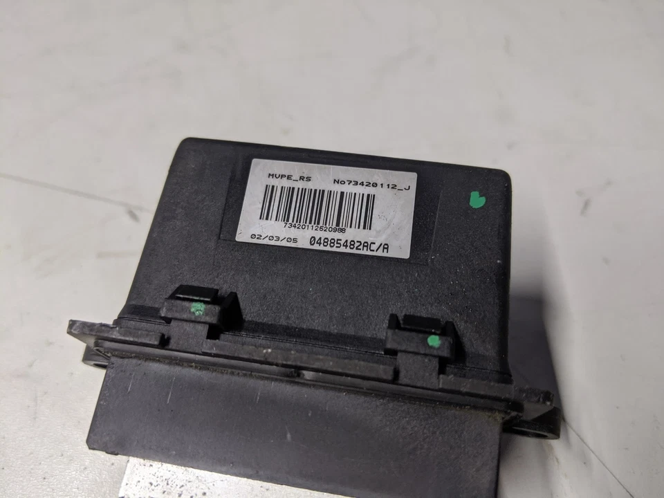 РЕЗИСТОР ДВИГАТЕЛЯ ВЕНТИЛЯТОРА НАГРЕВАТЕЛЯ JEEP GRAND CHEROKEE 2007 04885482AC - Изображение 2 из 2