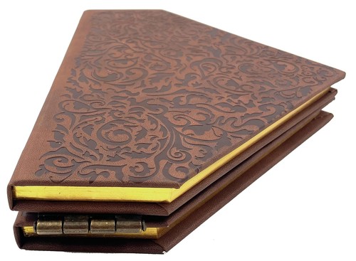 Wicked: The Grimmerie Collectible Hardcover Journal – November 19,... - Foto 3 di 5