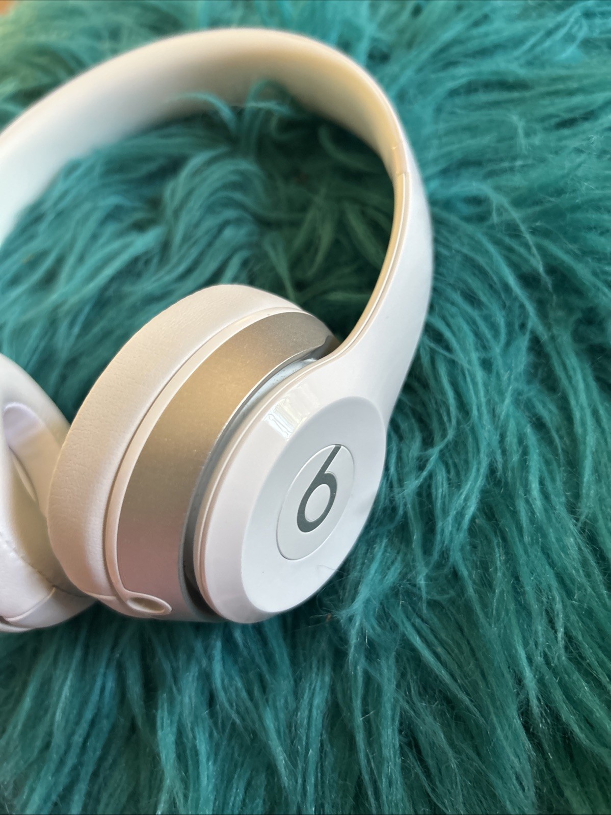 Beats by Dr. Dre - White (Wire) Headphones 