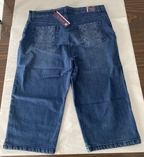 NWT Gloria Vanderbilt Amanda Skimmer Ultra Stretch Denim Capris Size 14P