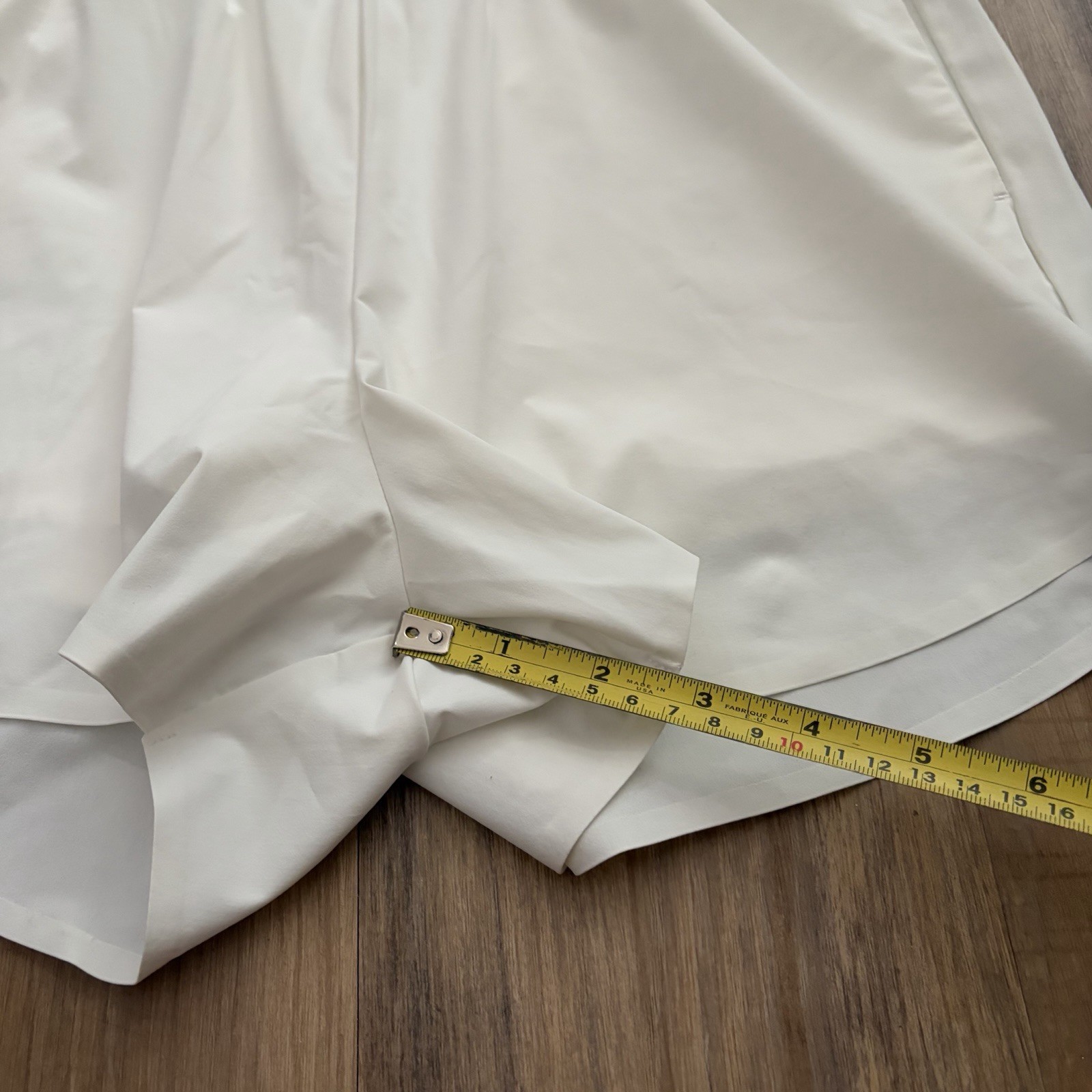 Uniqlo Women ULTRA STRETCH ACTIVE SHORTS Size Medium White NWT thumbnail 6