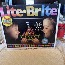 Lite Brite Bigger Brighter Screen 214 Piece Fun Toy New Open Box Excellent