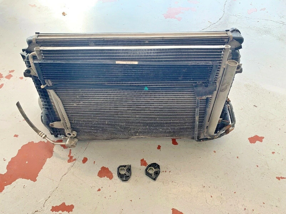 VOLKSWAGEN PASSAT 2006 2007 2008 2,0 L RADIADOR CONDENSADOR VENTILADOR REFRIGERACIÓN ENFRIADOR DE ACEITE Foto 4 de 4