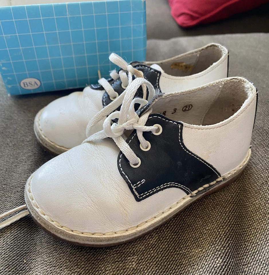 De Colección Babybotte Zapatos de Sillín Bebé Niño Pequeño 3 Blanco Negro Oxford Caja de Cuero Foto 3 de 4