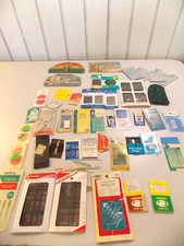 Lot vintage sewing needle books, needles Used not complete