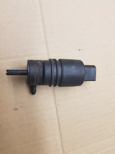 SCHEIBENWASCHPUMPE VW PASSAT B6 3C 1.9 TDI 1K5955651