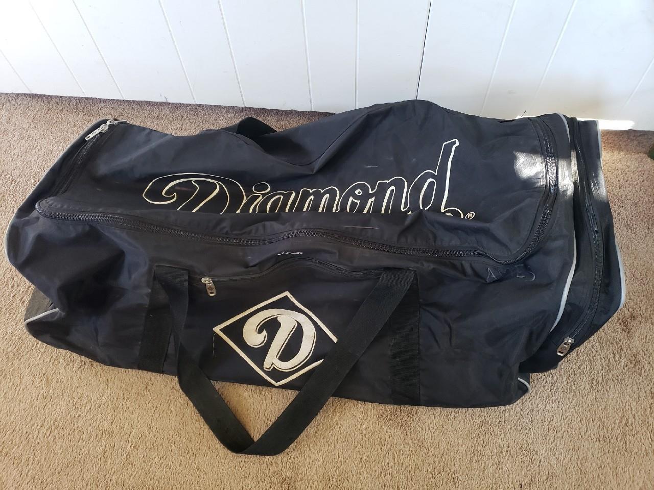 Diamond Softball Bags With Wheels