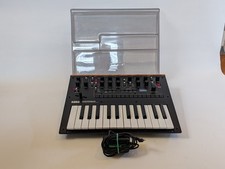KORG Monologue Mono 25 Key 16 Step Sequencer Synth - WITH DECKSAVER - CLEAN 