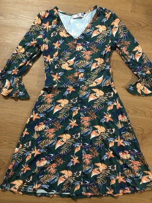 AJC KLEID GR.34 NEU! Sommerliches Mini-Kleid aus Viskose & Florales Muster ***