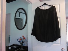 ladies pleated skirt size 18