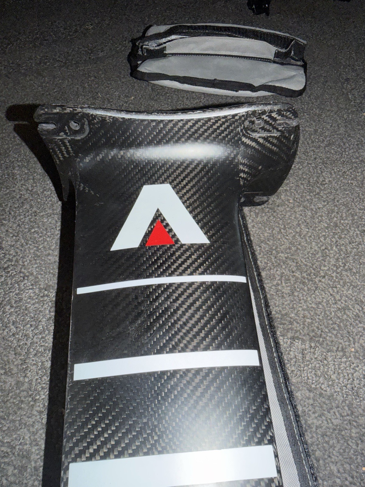 Armstrong A+ System 85cm 33.5” Carbon Foil Mast with Cover, Wing/Surf/Kite Foil