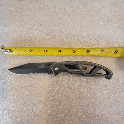 Gerber Paraframe I 3'' Stainless Steel Folding Knife. Partially Serrated Blade