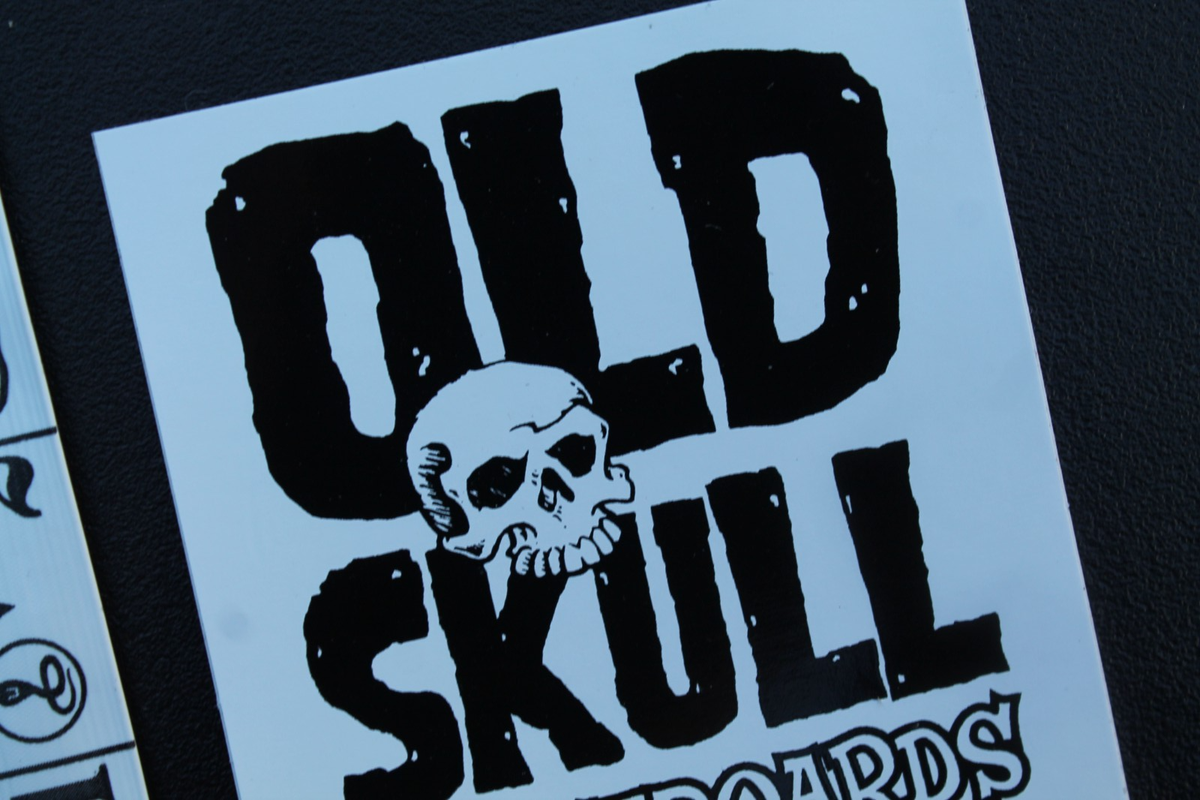 Old Skull Skateboards Punk Rock Black White Z88A Vintage
