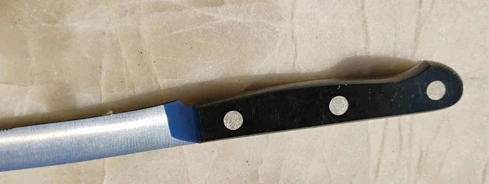 Faca para bife Henckels Friodor sem manchas - Imagem 3 de 4