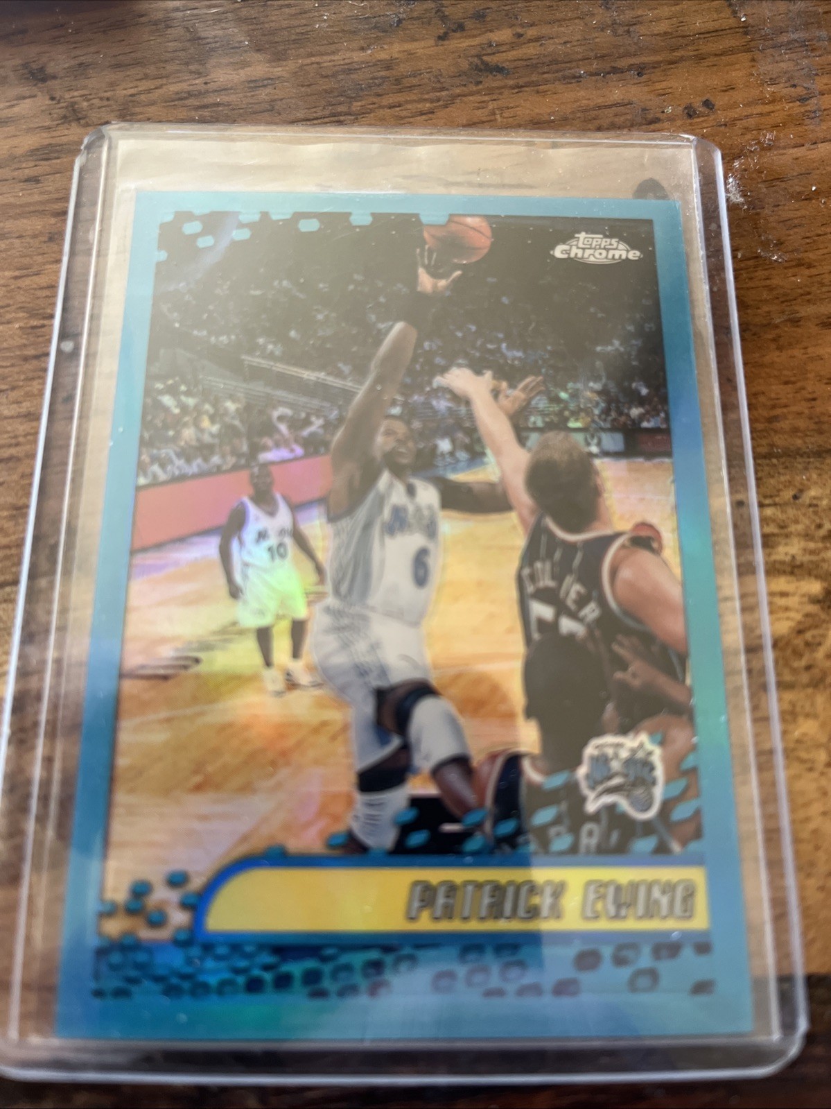 2001 TOPPS CHROME PATRICK EWING REFRACTOR 33