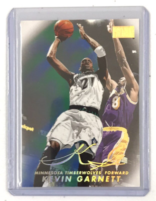 Kevin Garnett '98 Skybox Premium (Kobe Bryant shadow) card #53 NM-MT Timberwolve