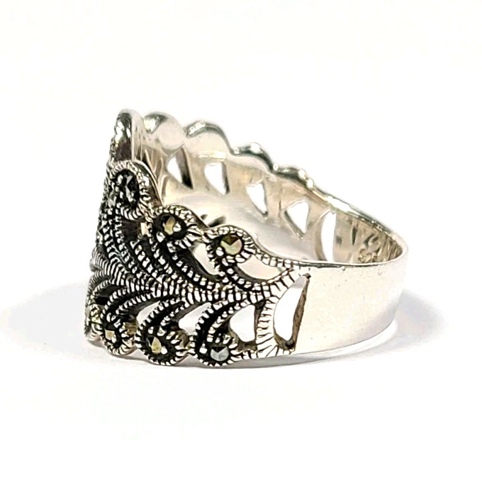 Sterling Silver Marcasite Leaf Pattern Ring Size 7 - image 4