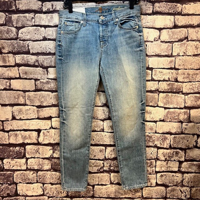 7 For All Mankind NWT Skinny Boyfriend Jeans 27" Inseam