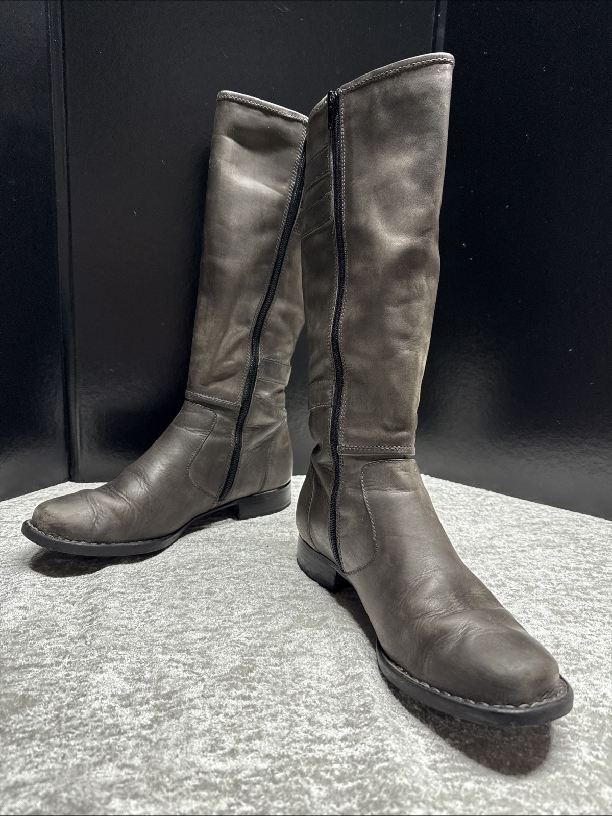 Born Women’s 9.5 M Gray Ash Leather Moto  Tall  Riding Boots Ivy Fall Boho Clean